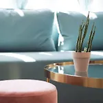 Апартаменты New Solymar Square Next To Бенальмадена