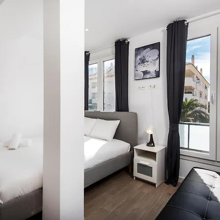 Apartment New Solymar Square Next To Benalmadena